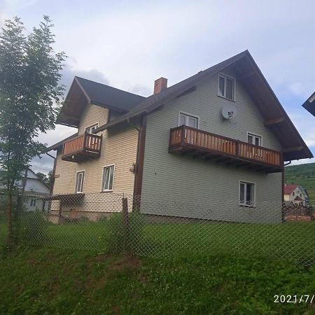 У Марка Volosyanka  Esterno foto