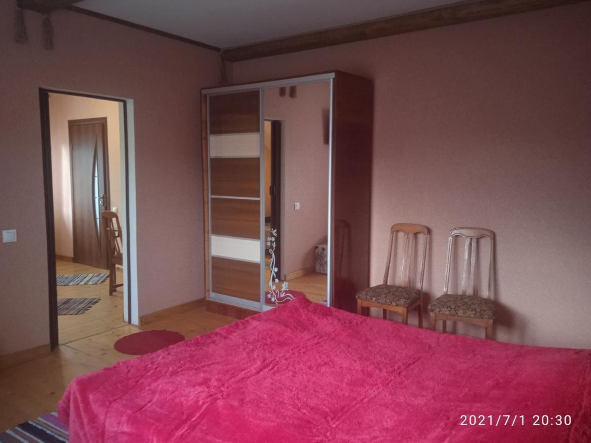 У Марка Volosyanka  Esterno foto